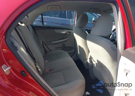 2013 Toyota Corolla Le z USA, uszkodzony, nr VIN 5YFBU4EE0DP188054